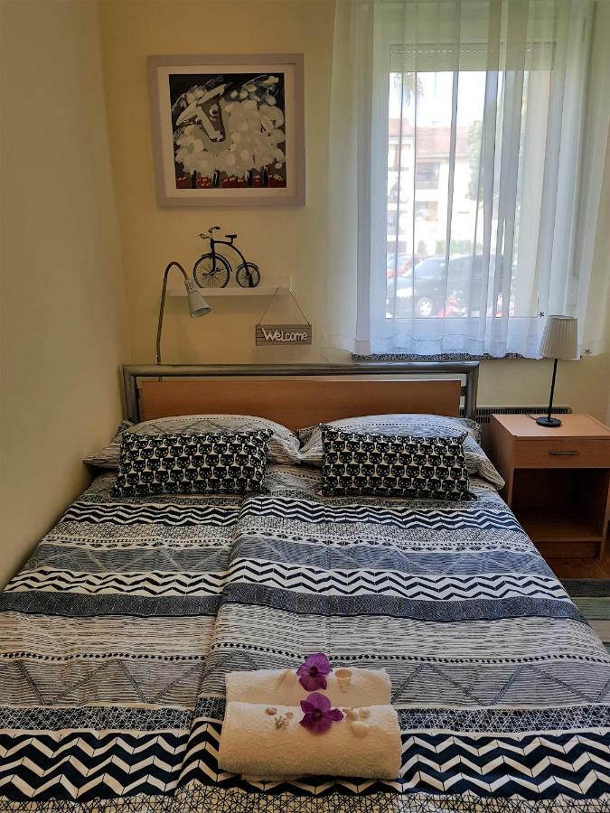 The Sunny Side Central Apartman
